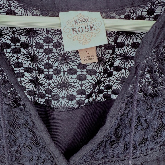 Black Lace Yoke V Neck Sleeveless Tank Top Women Size L Witchy Goth Dark Fairy - Picture 4 of 4